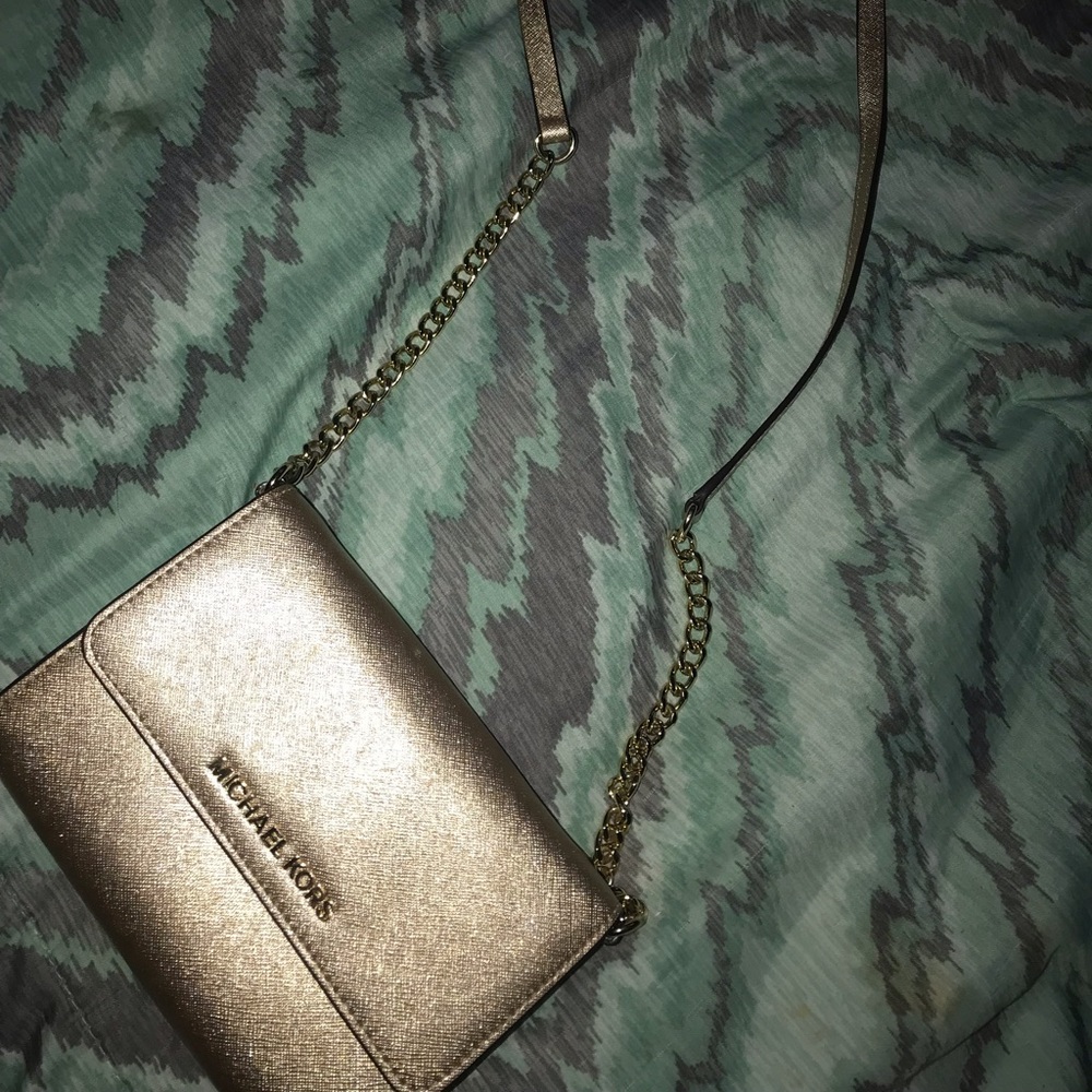 Cross body MK bag 90 or best offer